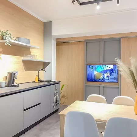Stylish Center By Ndk Apartment *
