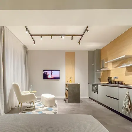 Stylish Center By Ndk Apartment *